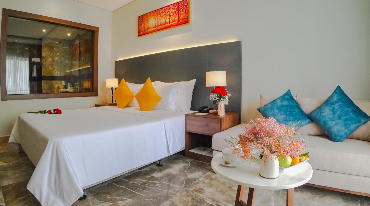 Phu Thang Grand Hotel Duc Hoa Extérieur photo